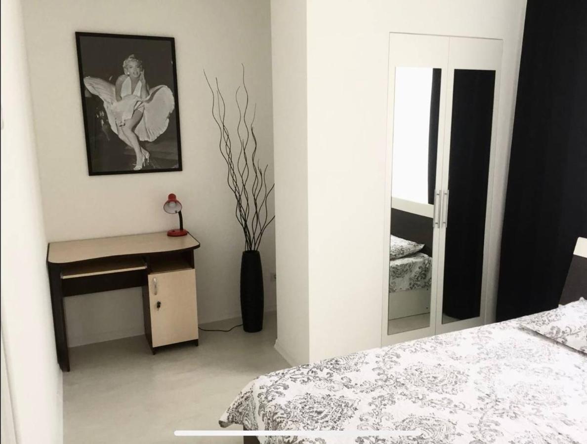 Bright Central Apartment Kischinau Exterior foto